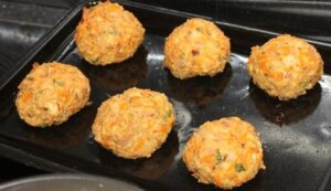 Meatballs ready for the oven